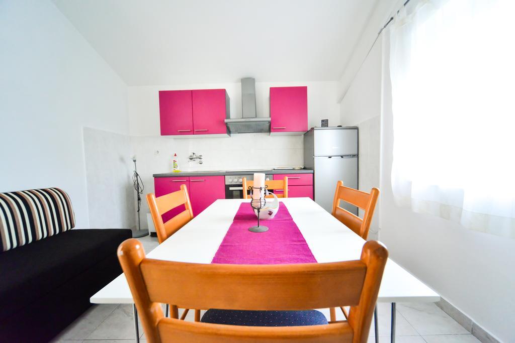 Apartments Valentina Petrcane Buitenkant foto