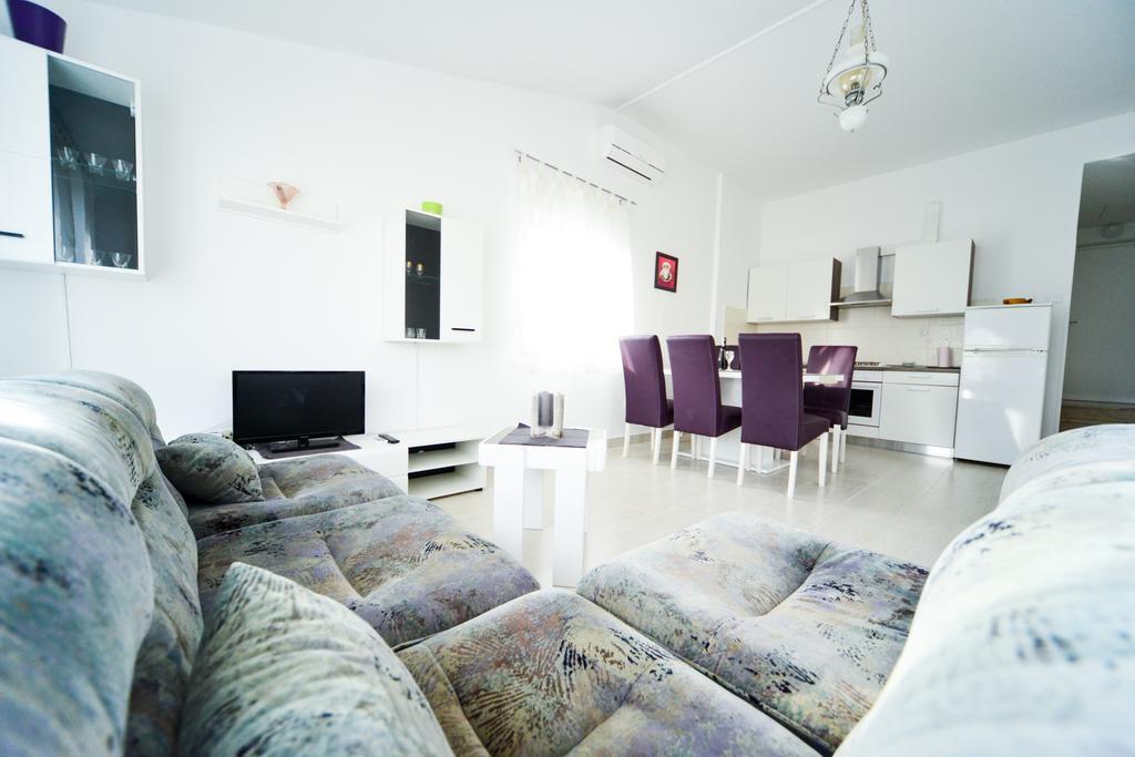Apartments Valentina Petrcane Buitenkant foto