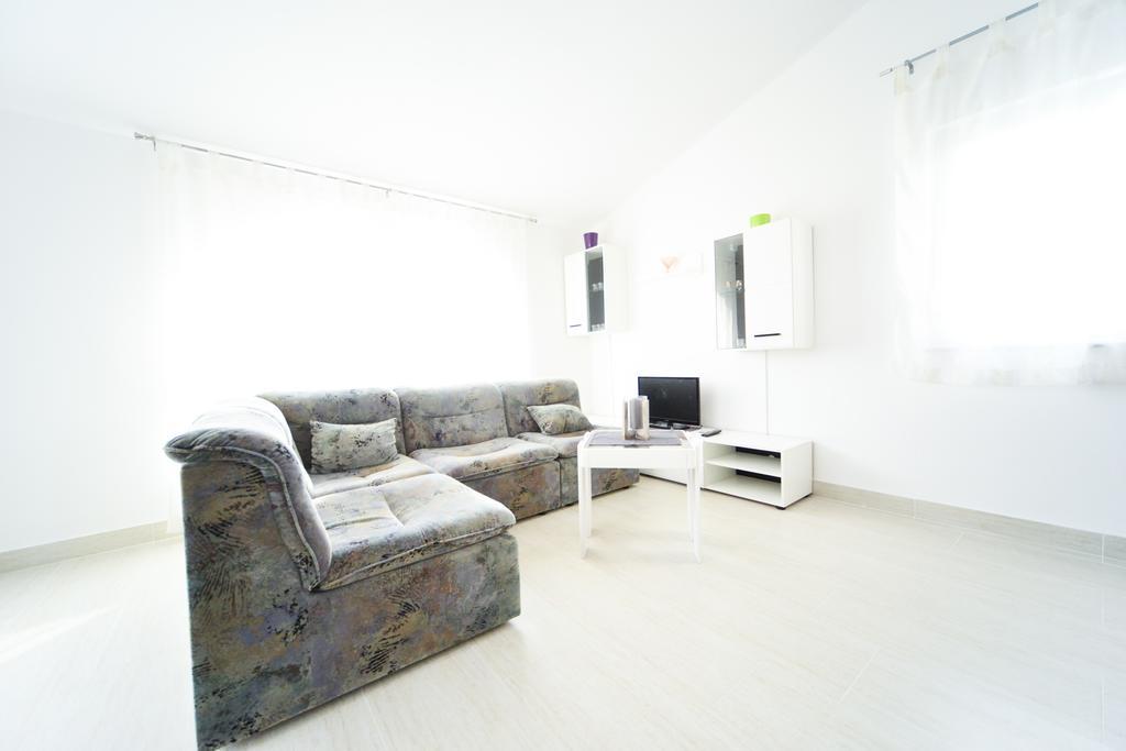 Apartments Valentina Petrcane Buitenkant foto