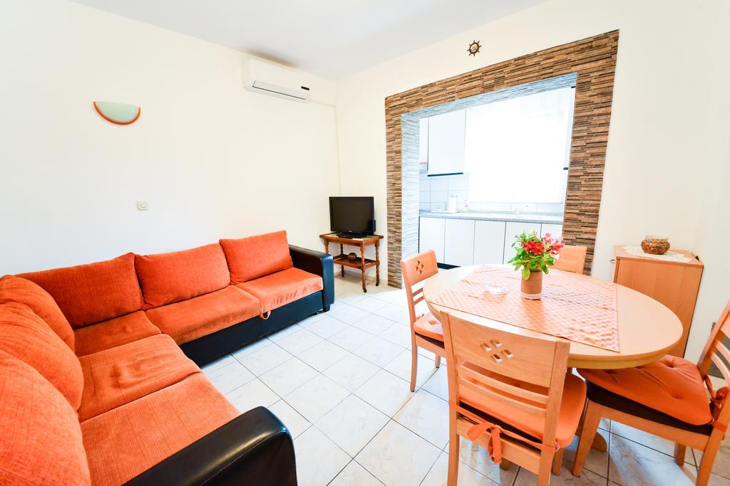 Apartments Valentina Petrcane Buitenkant foto
