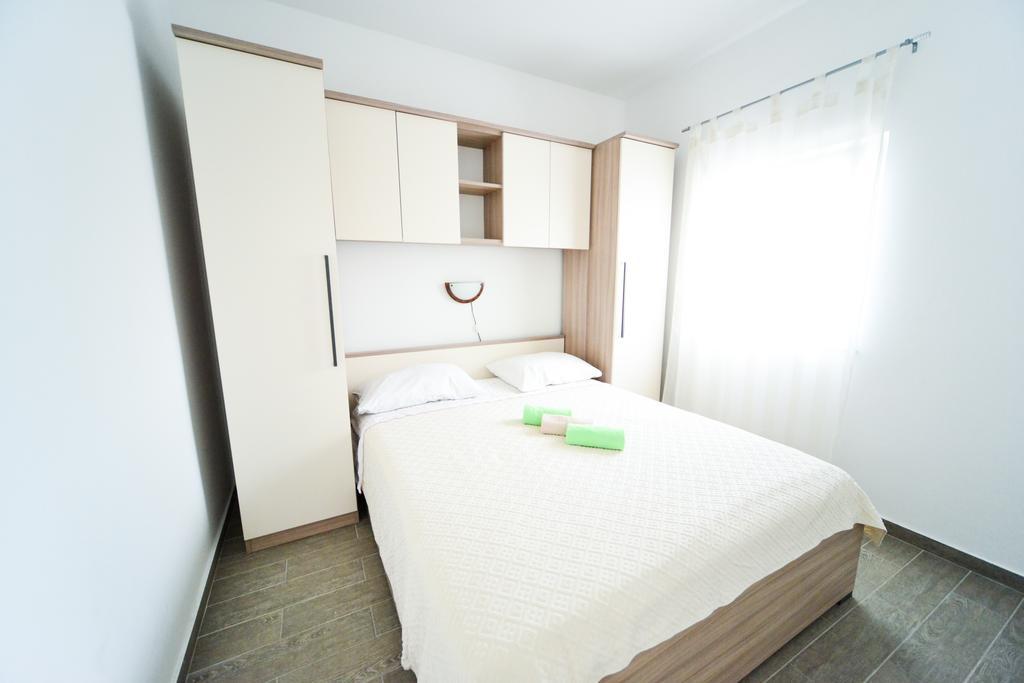 Apartments Valentina Petrcane Buitenkant foto