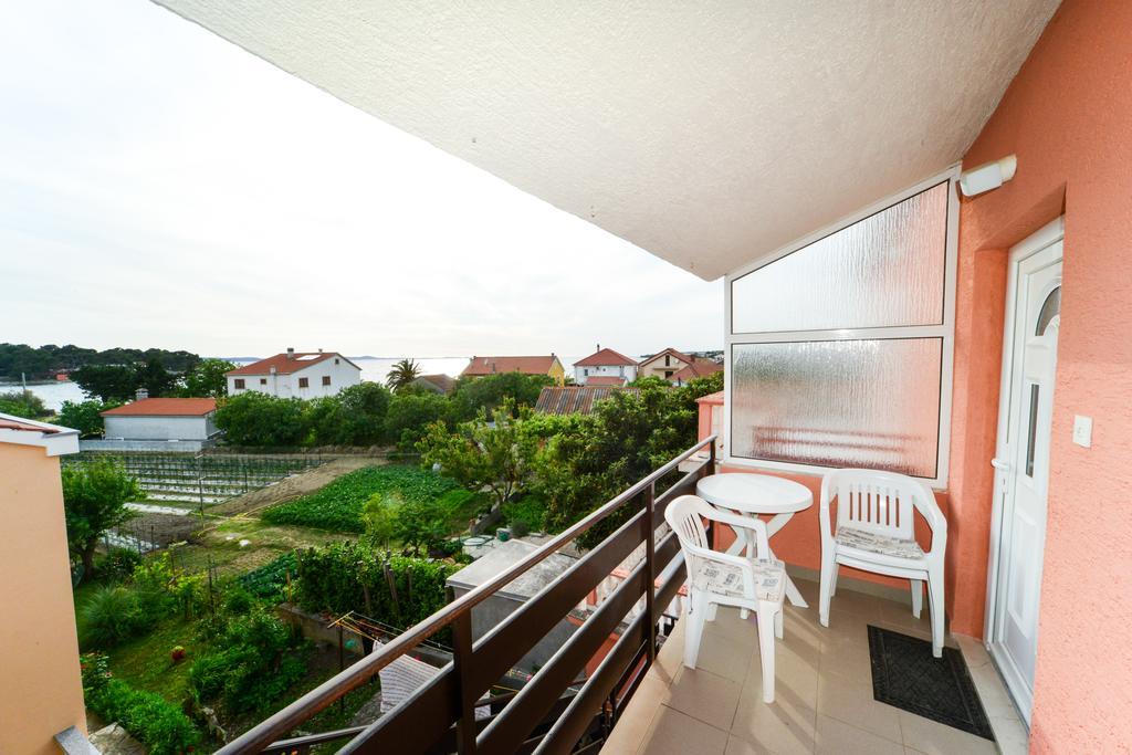 Apartments Valentina Petrcane Buitenkant foto