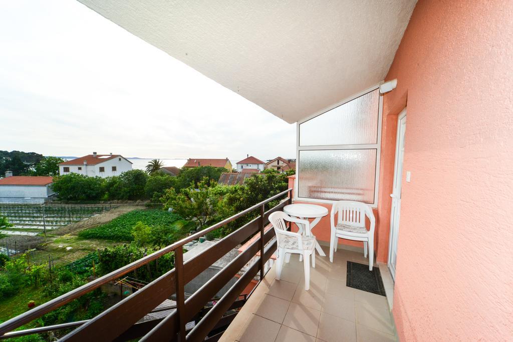 Apartments Valentina Petrcane Buitenkant foto